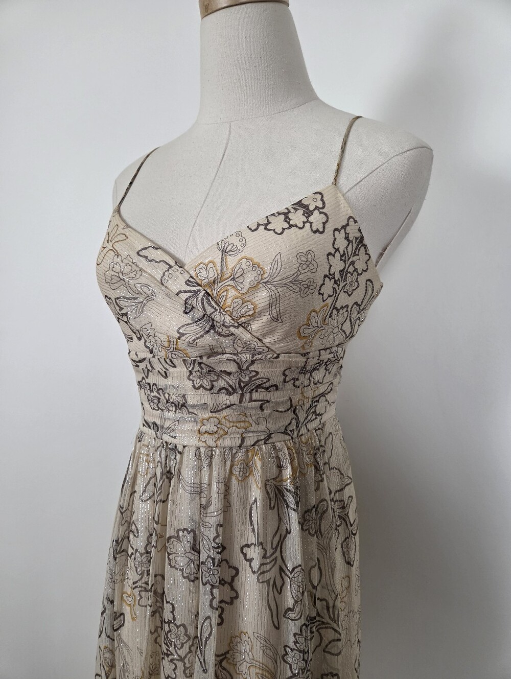 BCBG Silk Floral Midi Dress Sie 6 Formal Beige Cream (c1) - Picture 5 of 12